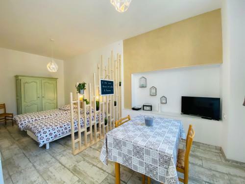 Hostal La Chtite Maison B�arnaise