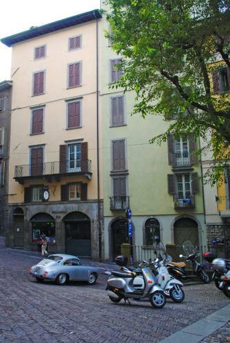 Hostal Bergamo Alta Guest House