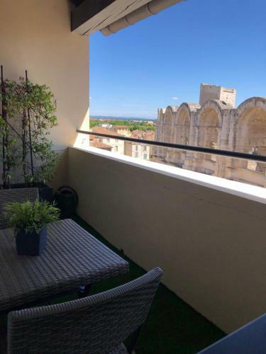 Apartamento Studio Climatis� Avec Balcon Face Aux Ar�nes D'arles