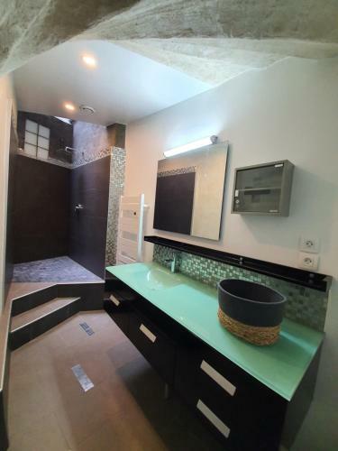 Apartamento Le Voltaire, Au Pied Des Ar�nes
