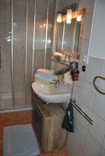 Hostal Fr�hst�ckspension Matheidl