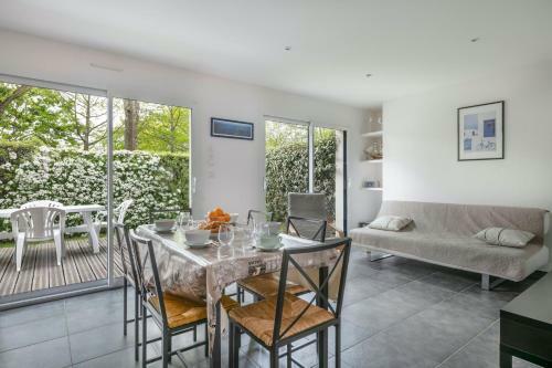 Belle Maison Pour Six Personnes A Arzon
