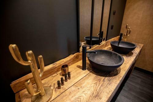 Hostal Le Baptist�re - Adults Only