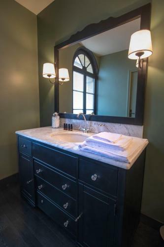 Hostal Le Baptist�re - Adults Only