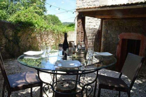 Maison 18 Pers. En Sud Ard�che, � 2 Pas D'aubenas