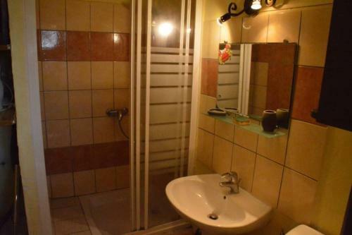 Maison 18 Pers. En Sud Ard�che, � 2 Pas D'aubenas