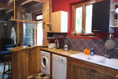 Maison 18 Pers. En Sud Ard�che, � 2 Pas D'aubenas