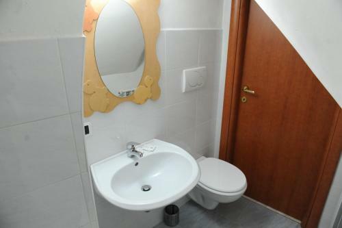 Hostal Palazzo Del Carmine