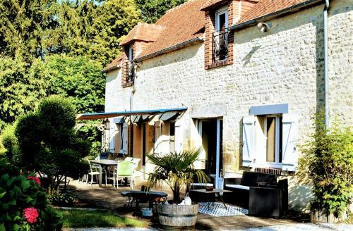 B&B Le Bourg D'aunou, Petit D�jeuner Compris
