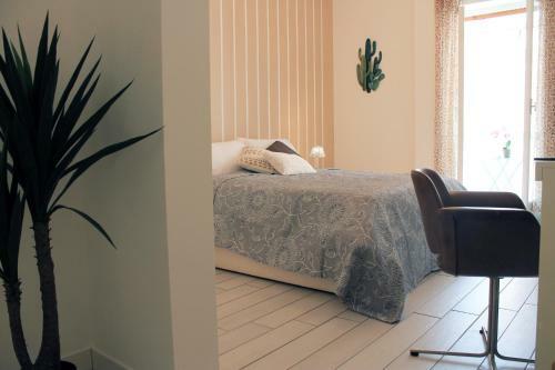 Hostal Bari Rooms Suite Station