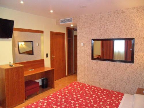 Hotel Motel Emporio
