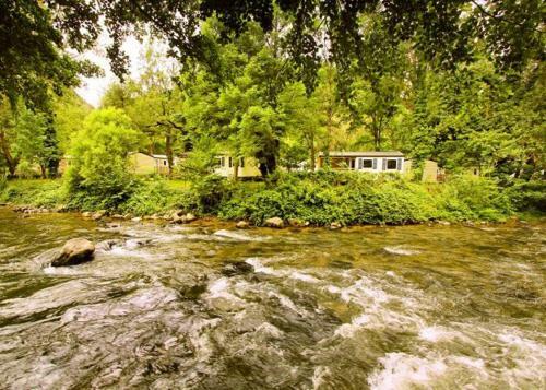 Le Moulin Du Pont D'ali�s