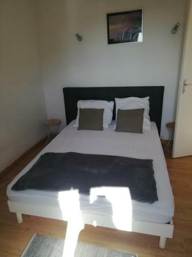 Ancienne Caserne Du Ch�teau