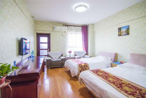 Golden Tree Business Hotel