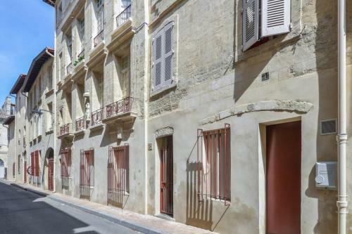 Comfortable Studio Apartment Close To Avignon Bridge Welkeys