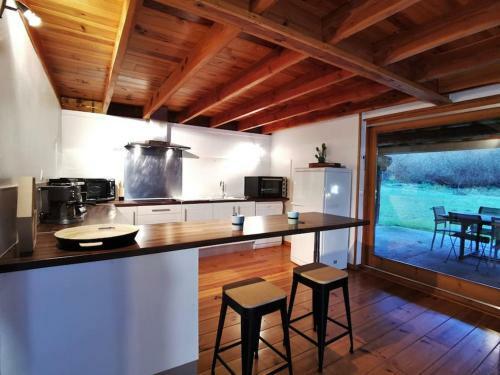 Cottage Les Pyr�n�es Au Bord De L'eau