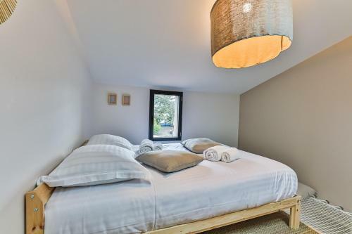 Maison Neuve D�cor�e Avec Go�t � Barb�tre