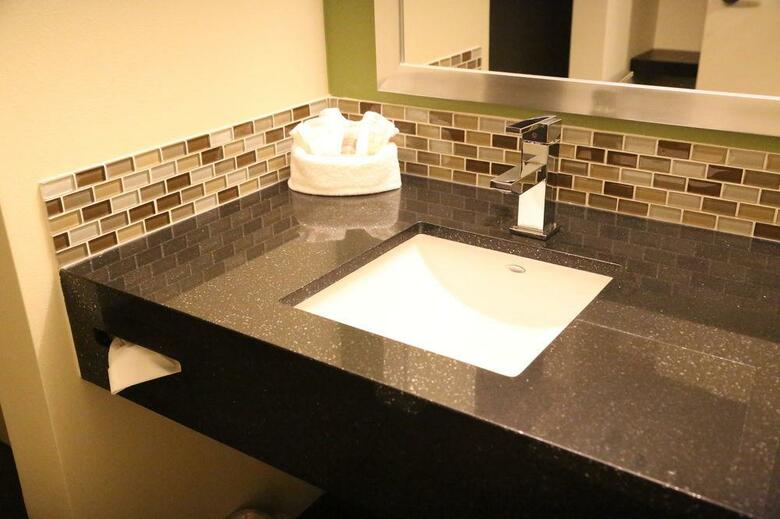 Redac Gateway Hotel Torrance