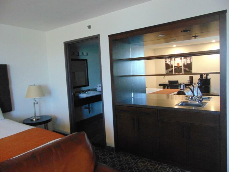 Redac Gateway Hotel Torrance
