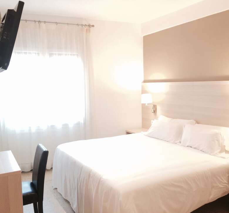 Hotel Carbonell