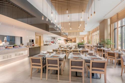 Hotel Seda Bonifacio Global City