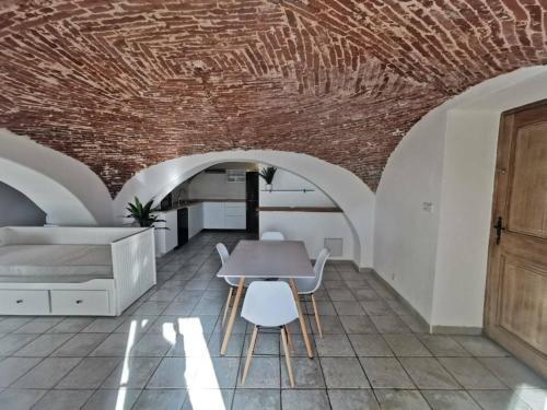 Apartamento Studio Bastia, 1 Pi�ce, 4 Personnes - Fr-1-650-5