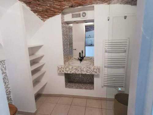 Apartamento Studio Bastia, 1 Pi�ce, 4 Personnes - Fr-1-650-5