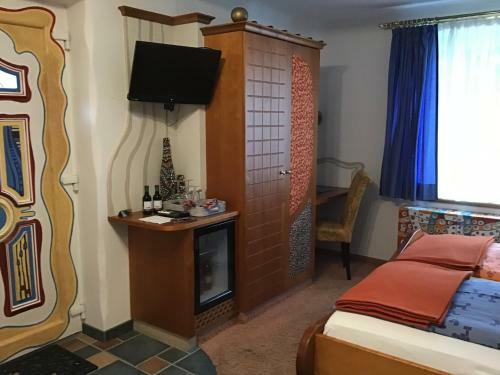 Hostal Themenpension Haus Sanz