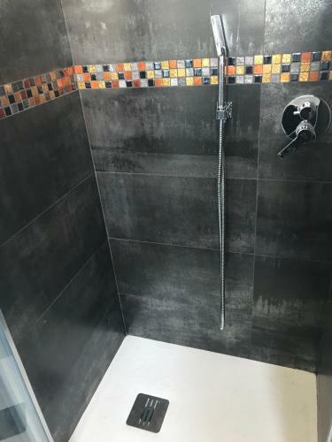 Hostal Holabologna B&B