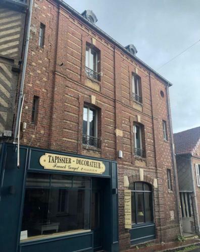 Paisible Et Historique Maison De 1881