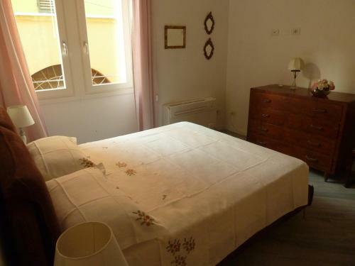 Apartamento La Torre Lunga -smart Working- 150 M Dalle-from Due Torri-two Towers