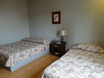 Posada Casa Leticia Business Inn