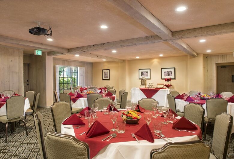 Hotel Inn Of The Governors