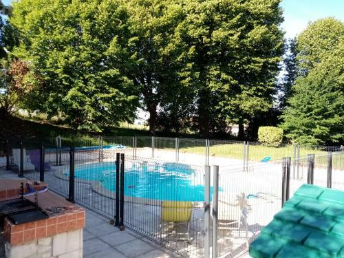 Bed & Breakfast Les Ormes De Belluire