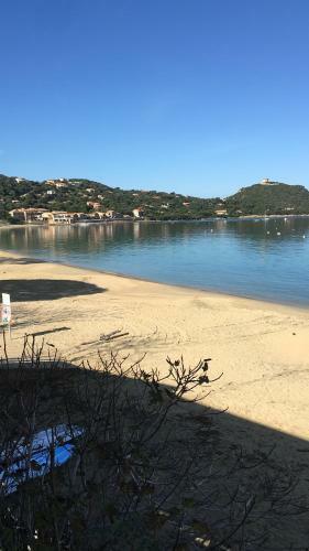 Apartamento Appartement Dans Maisonnette Au Bord De L?eau