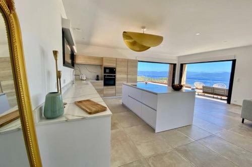 Somptueuse Villa D?architecte Avec Vue Mer