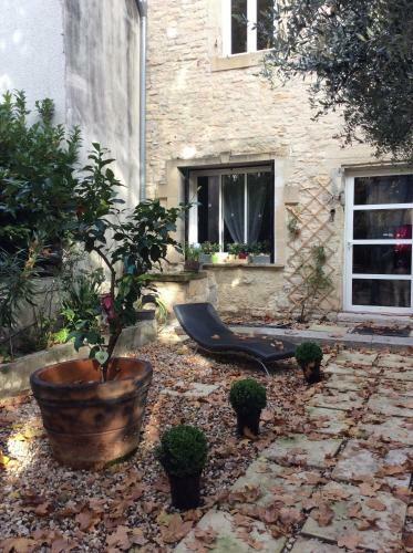 Maison Vigneronne Proximit� De N�mes