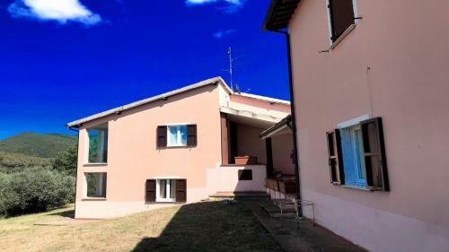 Villa Vallocchia - Sleeps 18 Exclusive Poolgrounds 4