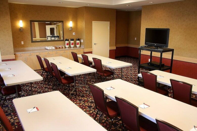 Hotel Towneplace Suites Farmington