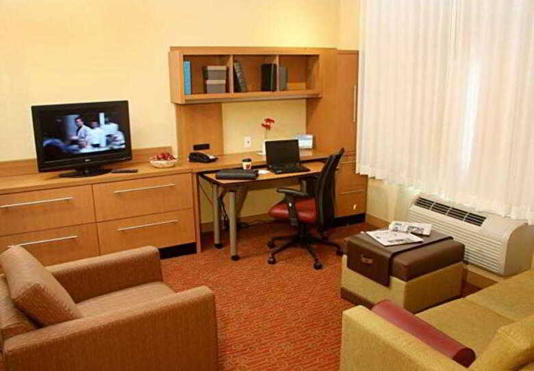 Hotel Towneplace Suites Farmington