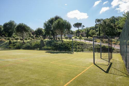 Chalet Biron - Piscine & Tennis - G�tes de Poubille