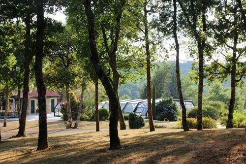 Chalet Biron - Piscine & Tennis - G�tes de Poubille