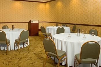 Hotel Embassy Suites Dallas - Park Central Area