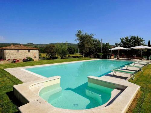 Authentic Holiday Home In Bucine With Private Swimming Pool