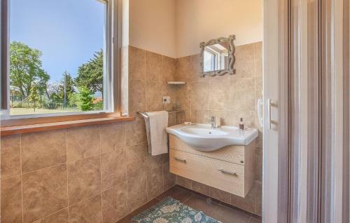 Awesome Home In Busso With Wifi And 2 Bedrooms