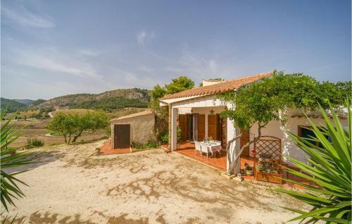 Nice Home In Calatafimi With Wifi And 3 Bedrooms