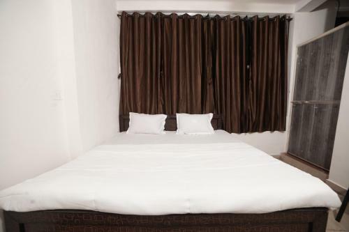 Oyo Flagship 83398 Hotel Relax Inn