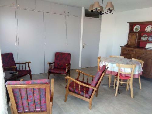 Apartamento Appart 2�me �tage Avec Balcon Et Place de Parking