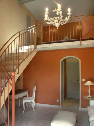 Hostal Domaine De Cachard