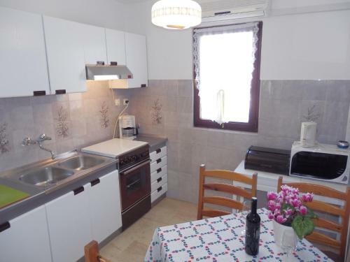 Apartments Med - With Terrace
